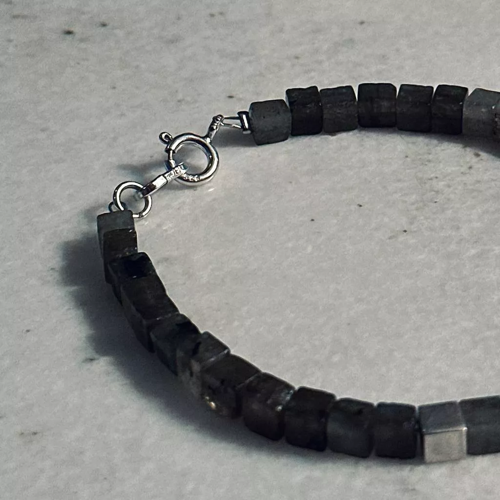 دستبند سنگ یشم مردانه با قفل نقره ۹۲۵